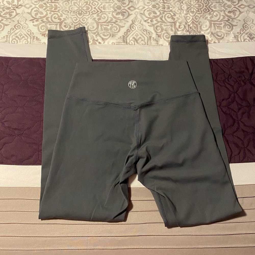 til you collapse dark gray leggings size small